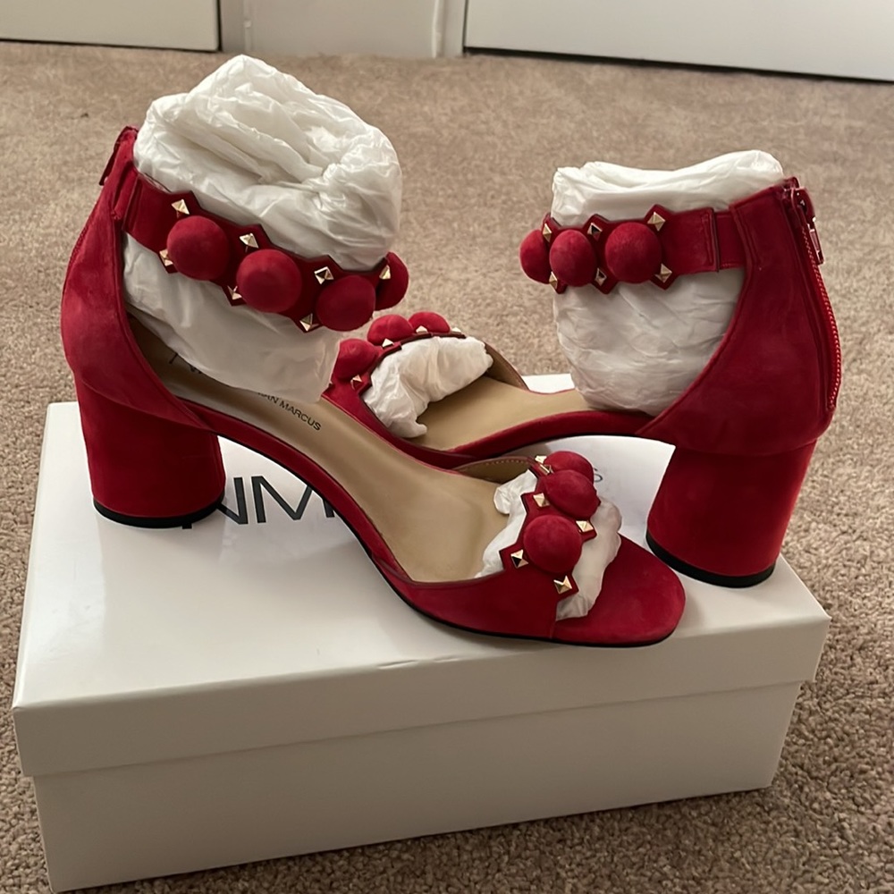 Brand new women’s LILA Red Suede sandals from NM Neiman Marcus, Size 9M.